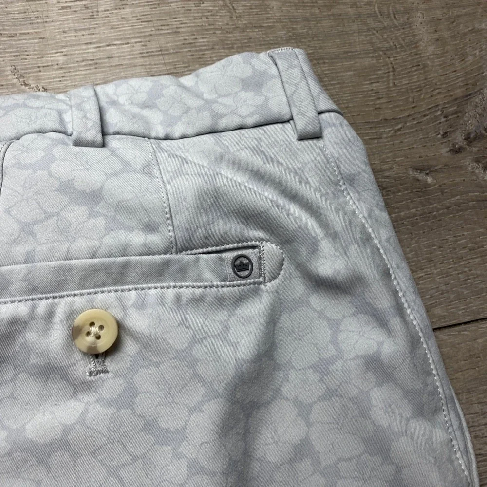 Peter Millar‎ Shorts Mens 34 Blue Floral Crown Sport Polyester Spandex Golf 9 In